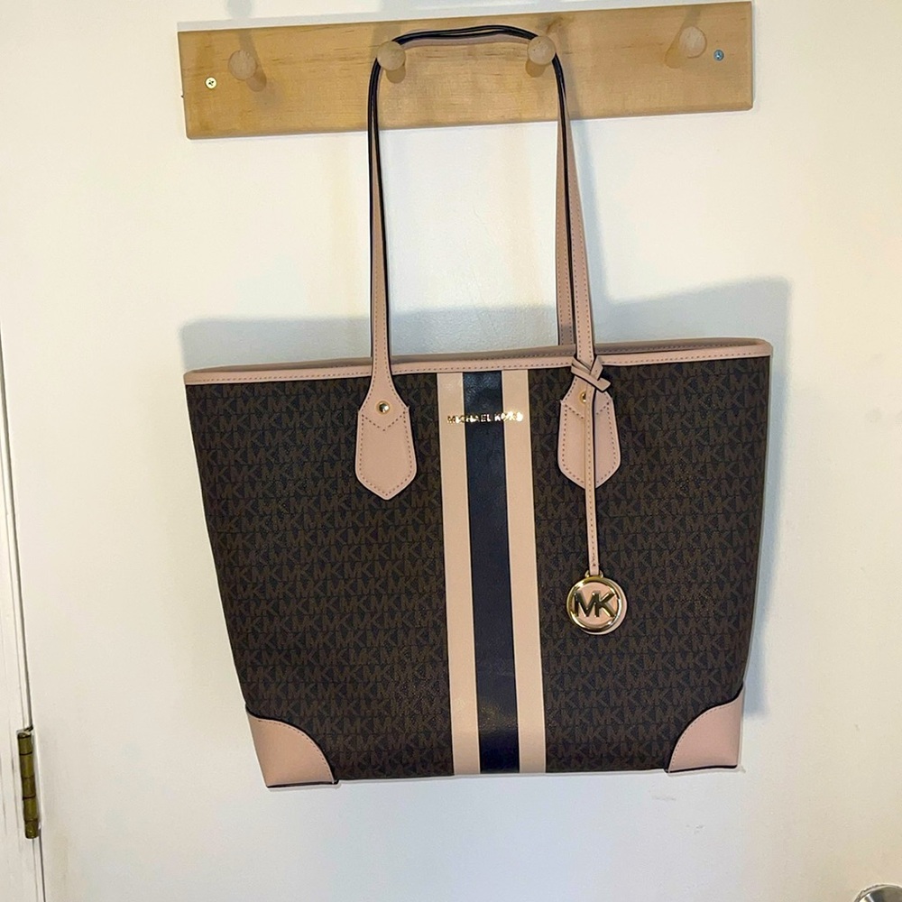 Michael Kors bag